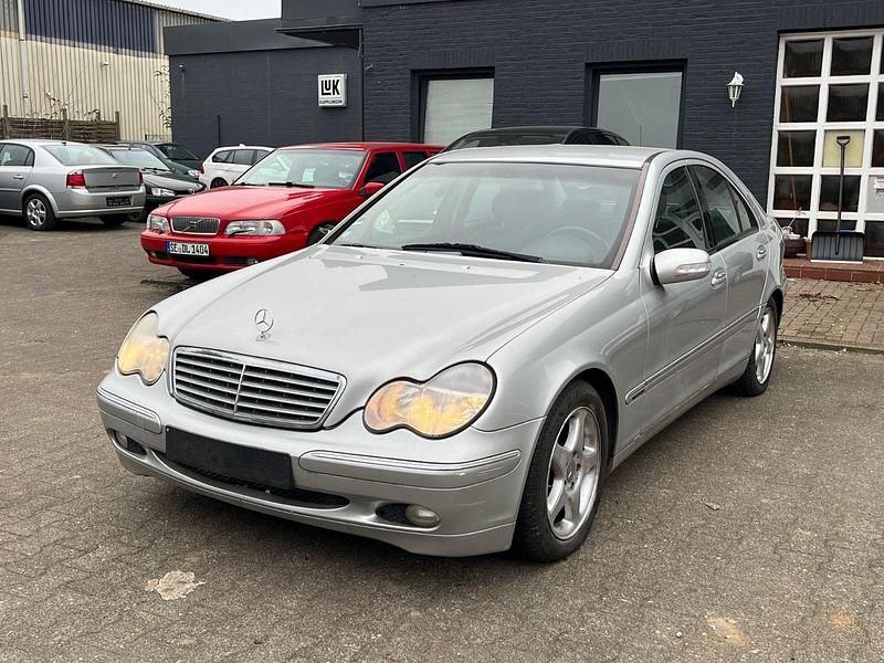 Gebraucht Mercedes C240 Elegance 170 PS (125 kW) 2000 Silber Limousine