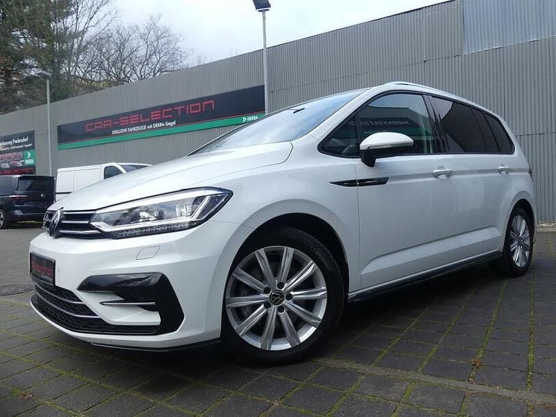 Gebraucht VW Touran R-line 150 PS (110 kW) 2025 Pure white Van / Kleinbus