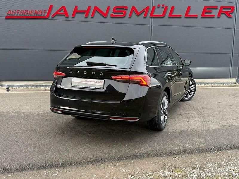 Neu Skoda Octavia 150 PS (110 kW) 2026 Schwarz Kombi