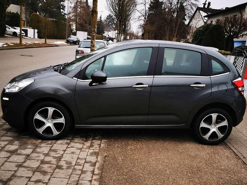 Gebraucht Citroën C3 99 PS (72 kW) 2016 Grau Limousine
