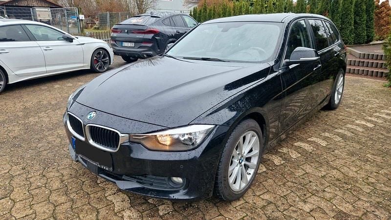 Schwarz Gebraucht 2014 BMW 320 Efficient Dynamics Kombi | 8.999 € (Superpreis) - Bild 1/4