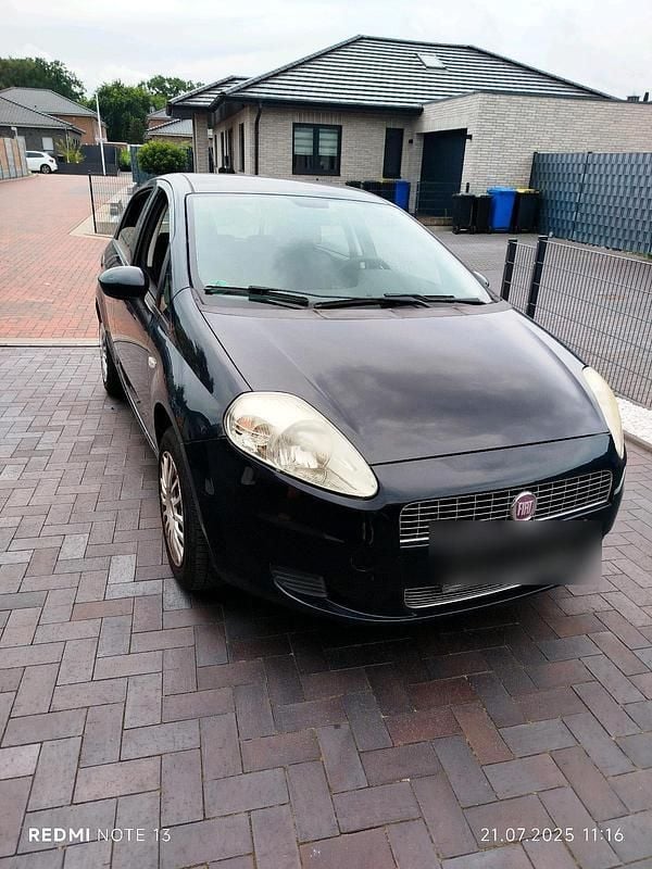 Blau Gebraucht 2009 Fiat Grande Punto Kleinwagen | 1.700 € (Superpreis) - Bild 1/4