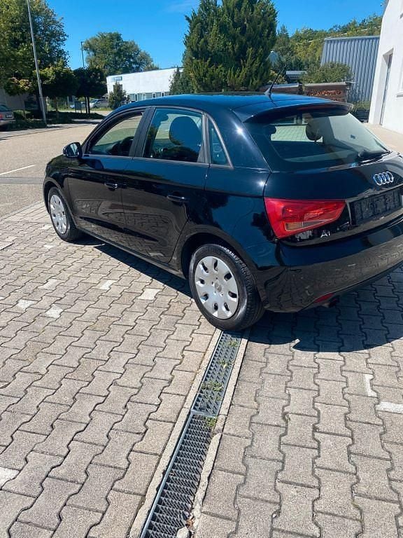 Schwarz Gebraucht 2013 Audi A1 Sportback Ambition Kleinwagen | 4.800 € (Fairer Preis) - Bild 1/4