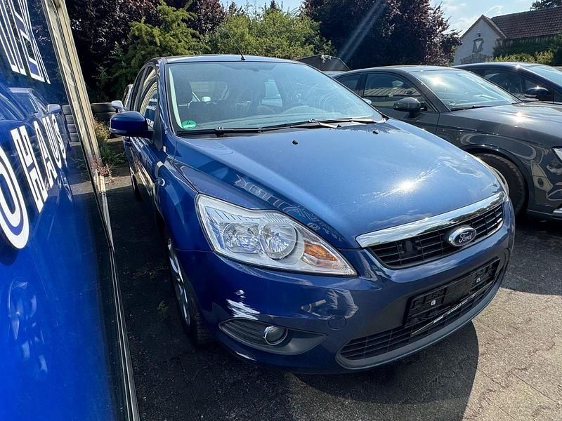 Gebraucht Ford Focus Style 125 PS (91 kW) 2009 Blau Limousine