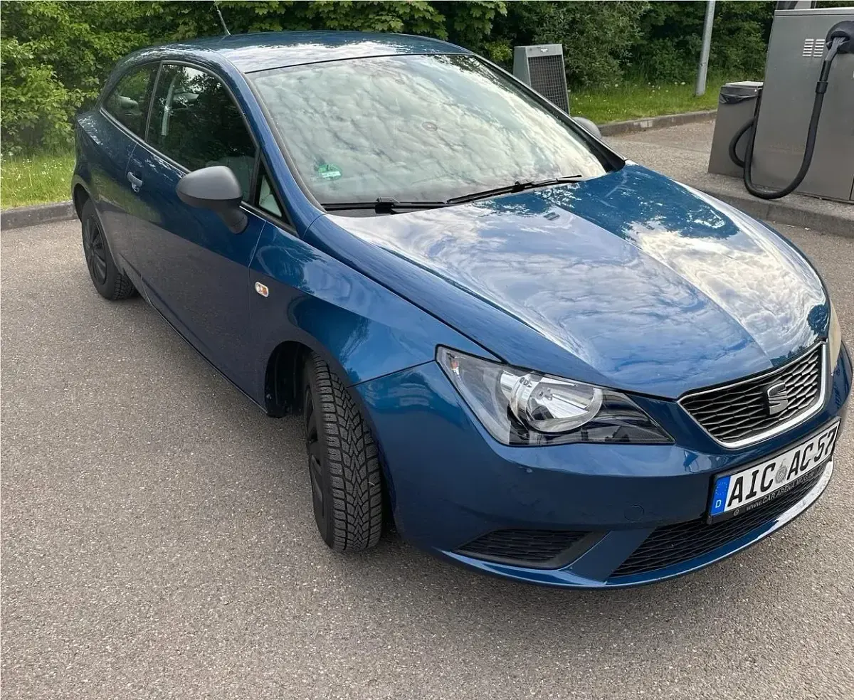 Gebraucht Seat Ibiza 70 PS (51 kW) 2012 Blau Kleinwagen
