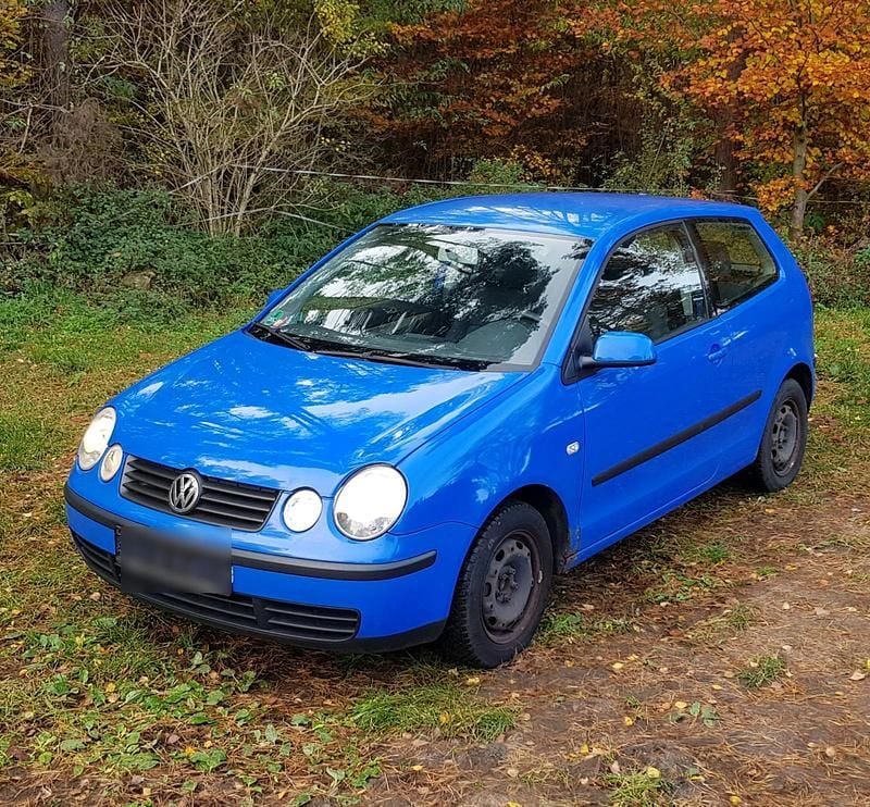 Blau Gebraucht 2002 VW Polo Kleinwagen | 400 € (Superpreis) - Bild 1/4