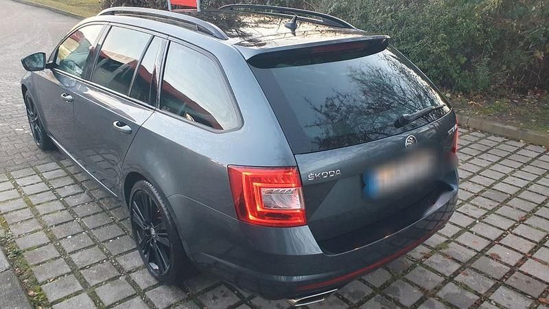 Gebraucht Skoda Octavia RS 220 PS (161 kW) 2017 Grau Kombi