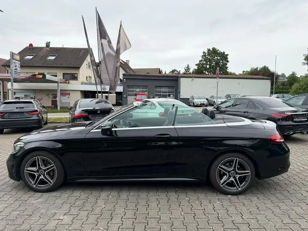 Gebraucht Mercedes C200 AMG 184 PS (135 kW) 2019 Schwarz Cabrio