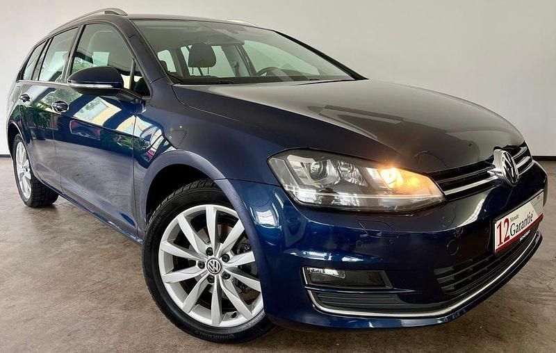 Night blue Gebraucht 2015 VW Golf VII Highline Kombi | 12.290 € (Fairer Preis) - Bild 1/4