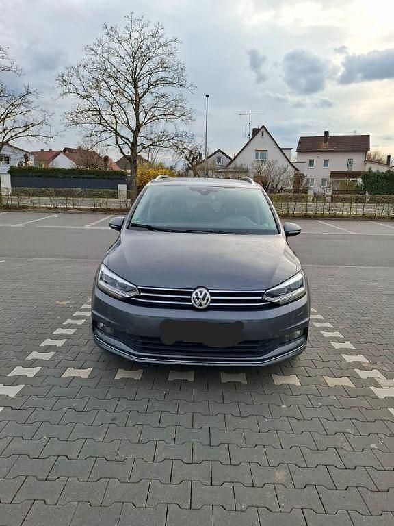 Gebraucht VW Touran Highline 150 PS (110 kW) 2018 Grau Van / Kleinbus