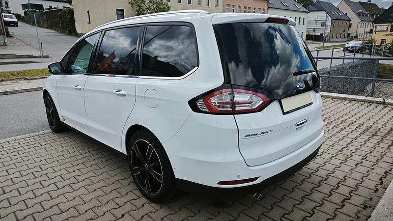 Gebraucht Ford Galaxy Titanium 179 PS (131 kW) 2017 Weiß Van / Kleinbus