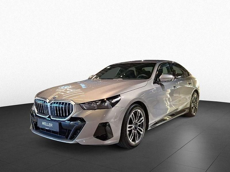 Gebraucht BMW 540 M Sport 303 PS (222 kW) 2024 Schwarz Limousine