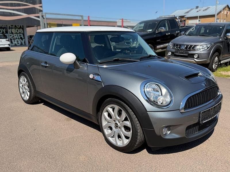 Usado Mini Cooper S 174 HP (127 kW) 2009 Prateado Citadino