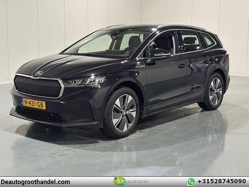 Schwarz Gebraucht 2021 Skoda Enyaq iV SUV | 20.449 € (Superpreis) - Bild 1/2