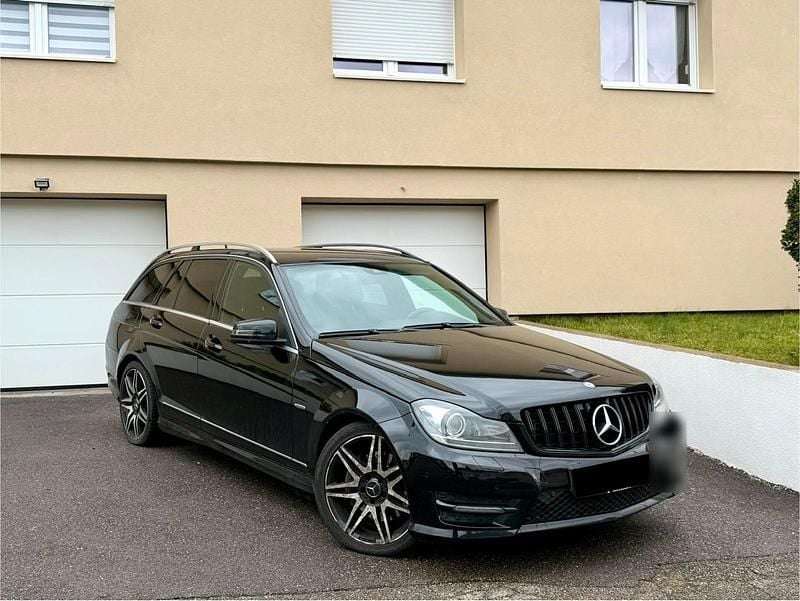 Gebraucht Mercedes C350 Avantgarde 265 PS (194 kW) 2013 Schwarz Kombi