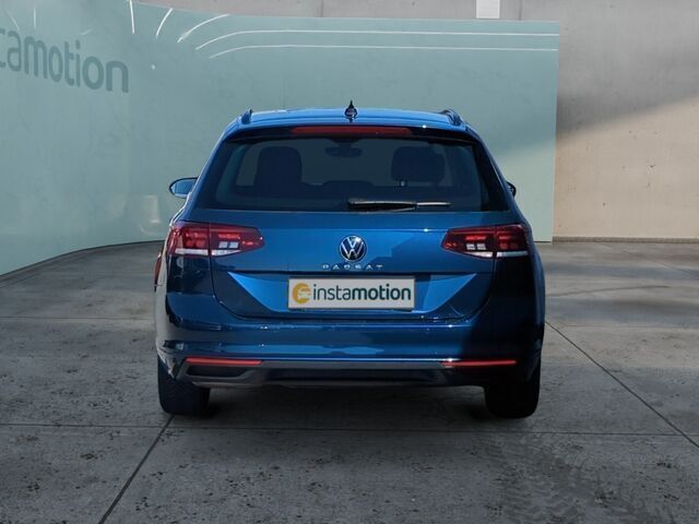 Gebraucht VW Passat 150 PS (110 kW) 2023 Blau Van / Kleinbus