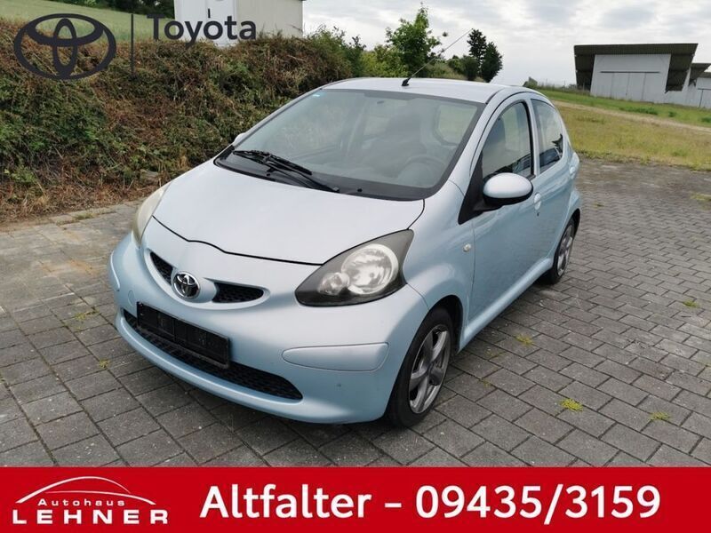 Gletscherblau metallic Gebraucht 2005 Toyota Aygo City Kleinwagen | 900 € (Superpreis) - Bild 1/4