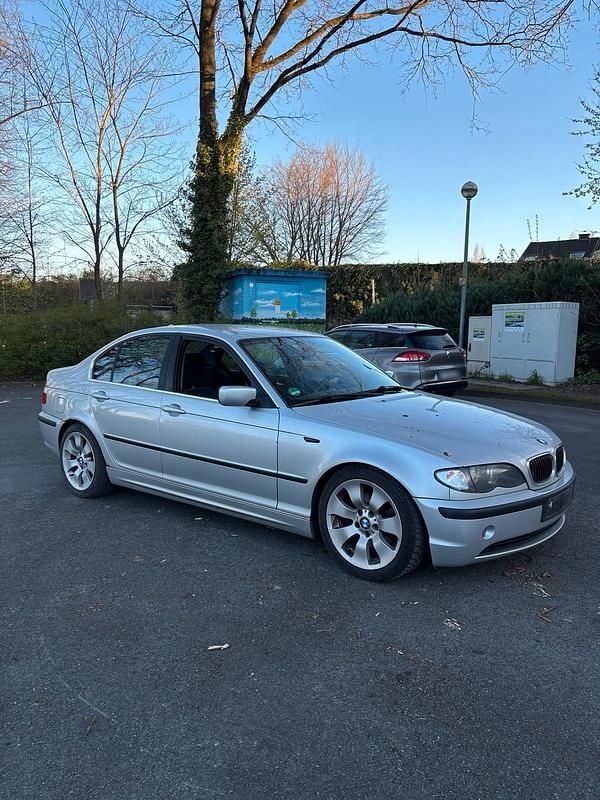 Gebraucht BMW 325 192 PS (141 kW) 2001 Silber Limousine