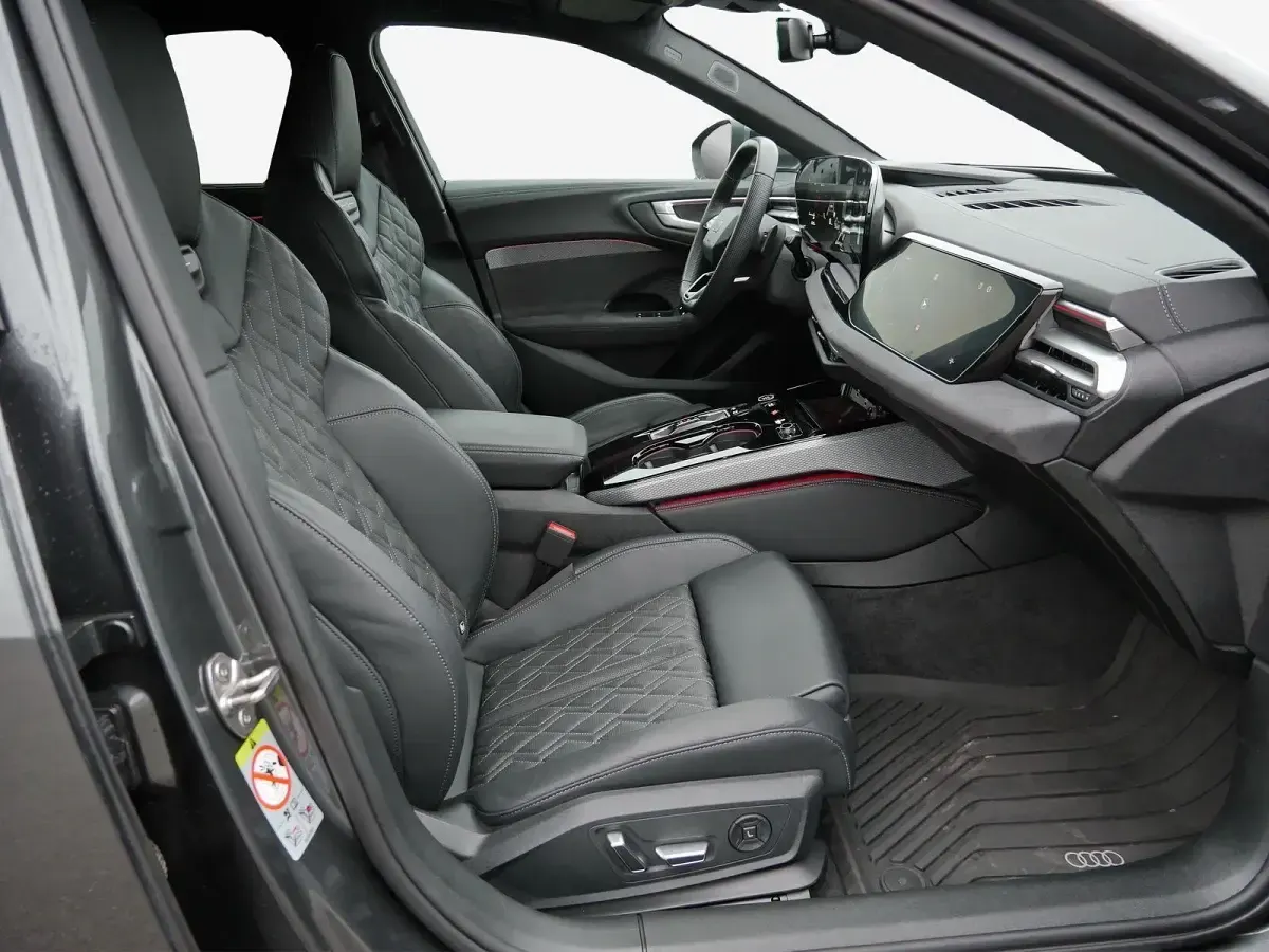 Gebraucht Audi A5 S-Line 204 PS (150 kW) 2024 Grau Kombi