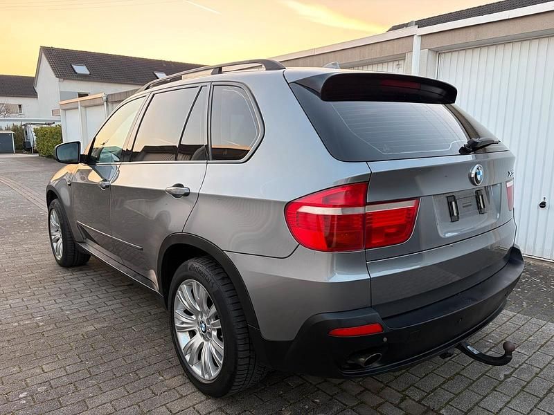 Gebraucht BMW X5 235 PS (172 kW) 2008 Grau SUV