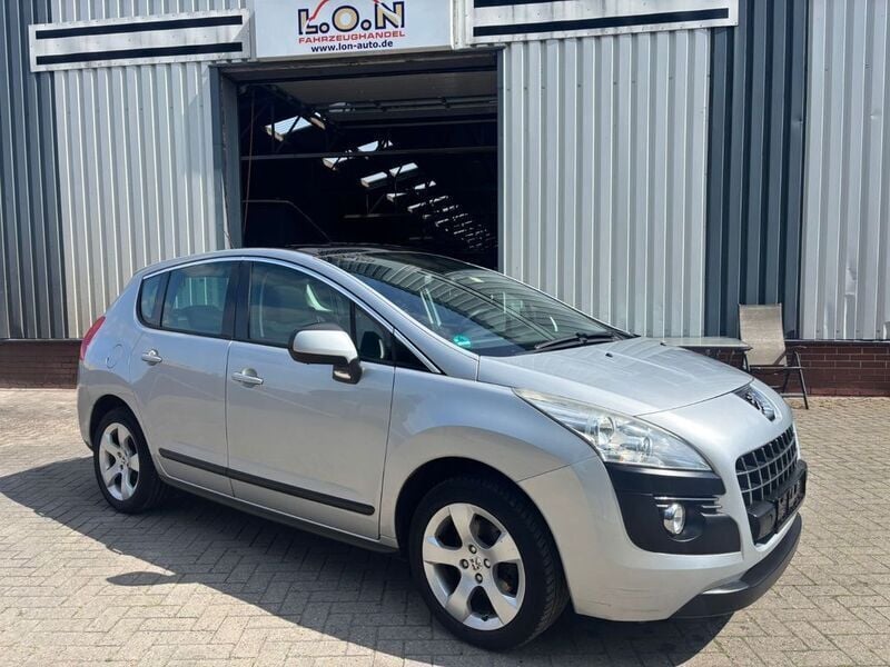Grau Gebraucht 2012 Peugeot 3008 Active Limousine | 5.700 € (Guter Preis) - Bild 1/4