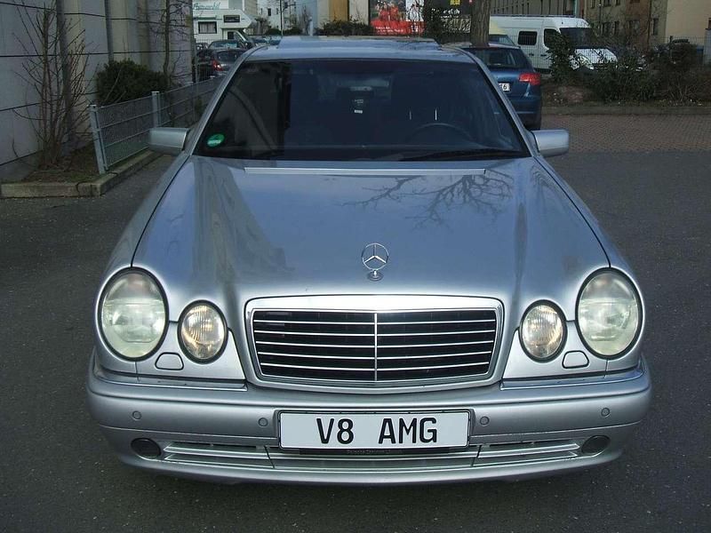 Gebraucht Mercedes E420 AMG 279 PS (205 kW) 1996 Silber Limousine