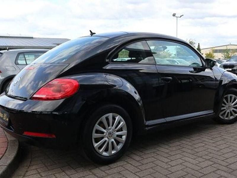 Gebraucht VW Beetle S 105 PS (77 kW) 2014 Schwarz Kleinwagen