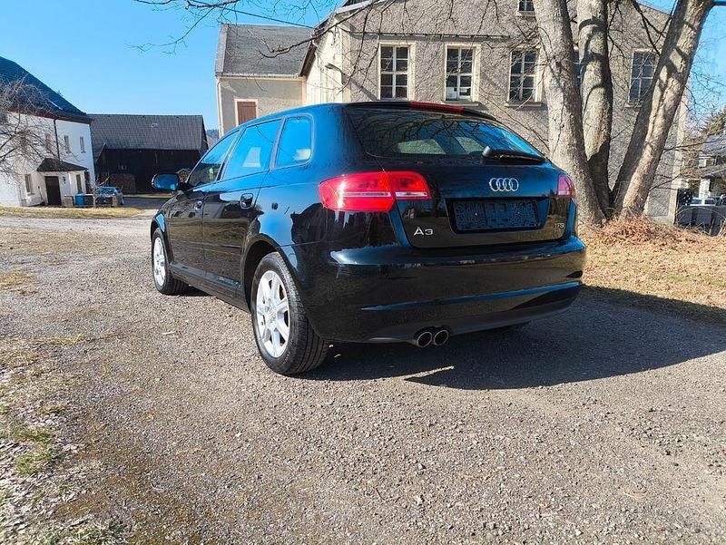 Gebraucht Audi A3 Sport 125 PS (91 kW) 2011 Schwarz Kleinwagen