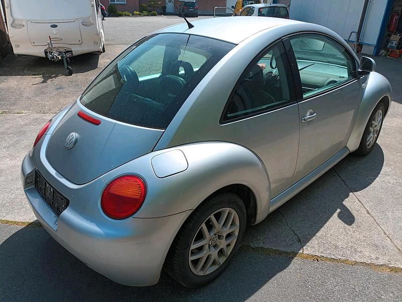 Gebraucht VW New Beetle 90 PS (66 kW) 1999 Silber Kleinwagen