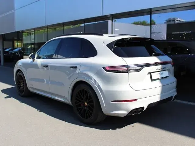 Gebraucht Porsche Cayenne GTS 460 PS (338 kW) 2023 Kreide (weiss) SUV