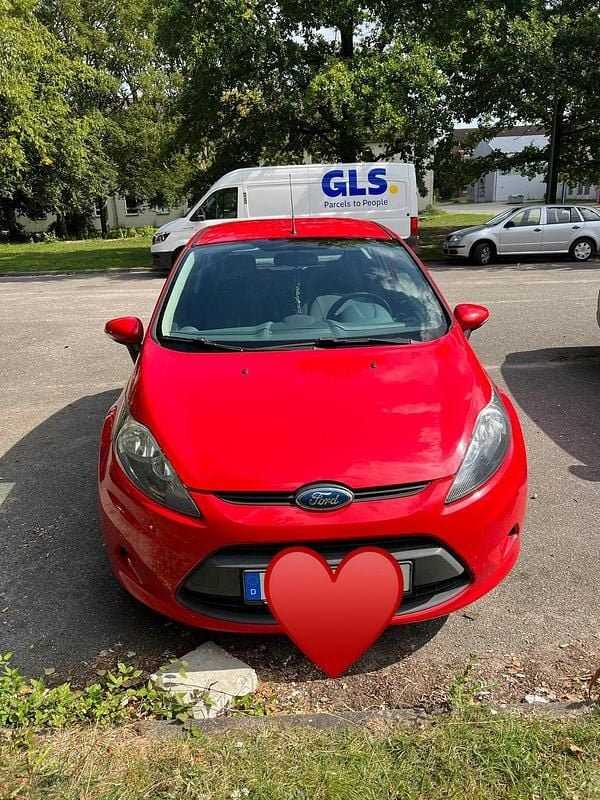 Rot Gebraucht 2009 Ford Fiesta Trend Kleinwagen | 2.300 € (Guter Preis) - Bild 1/4