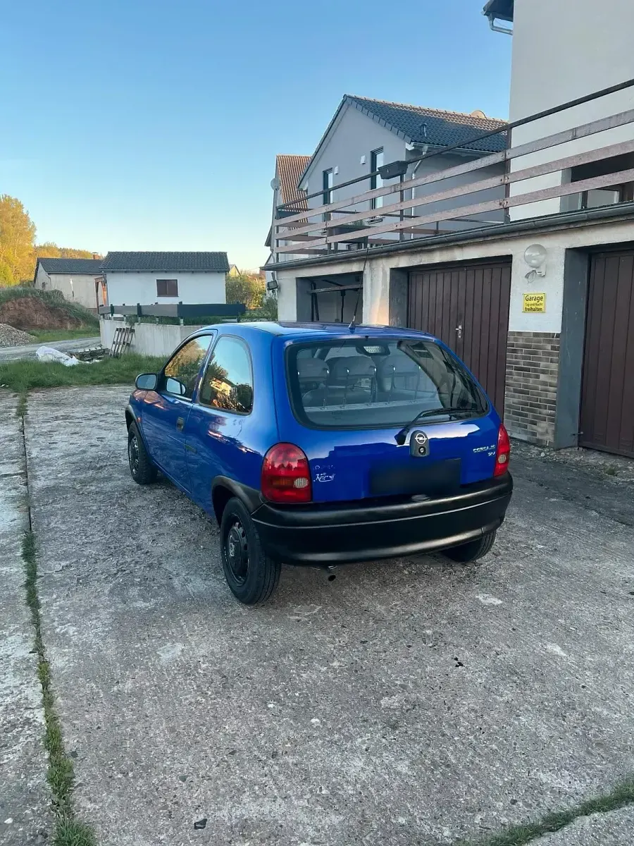 Gebraucht Opel Corsa 54 PS (39 kW) 1998 Blau Kleinwagen