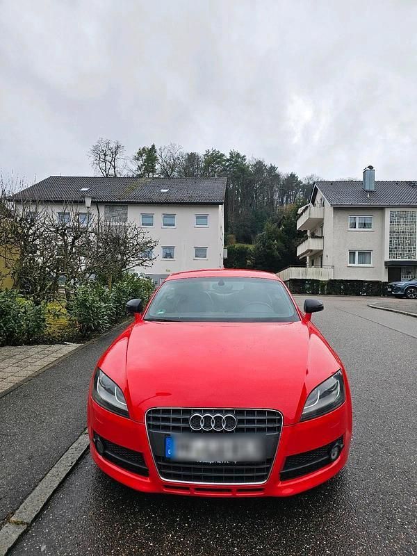 Rot Gebraucht 2010 Audi TT Coupé | 10.000 € (Fairer Preis) - Bild 1/3
