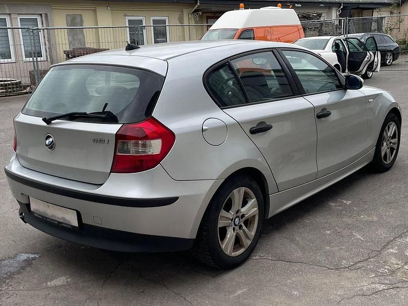 Gebraucht BMW 116 Sport Line 116 PS (85 kW) 2007 Silber Kleinwagen