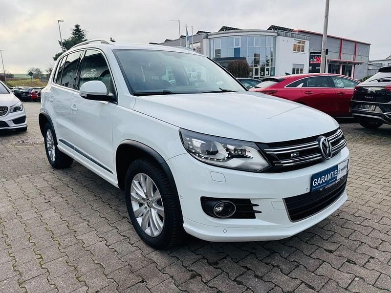 Weiß Gebraucht 2014 VW Tiguan R-line SUV | 14.970 € (Fairer Preis) - Bild 1/4