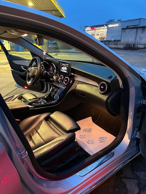 Second-hand Mercedes C180 156 CP (114 kW) 2016 Gri Berlinǎ