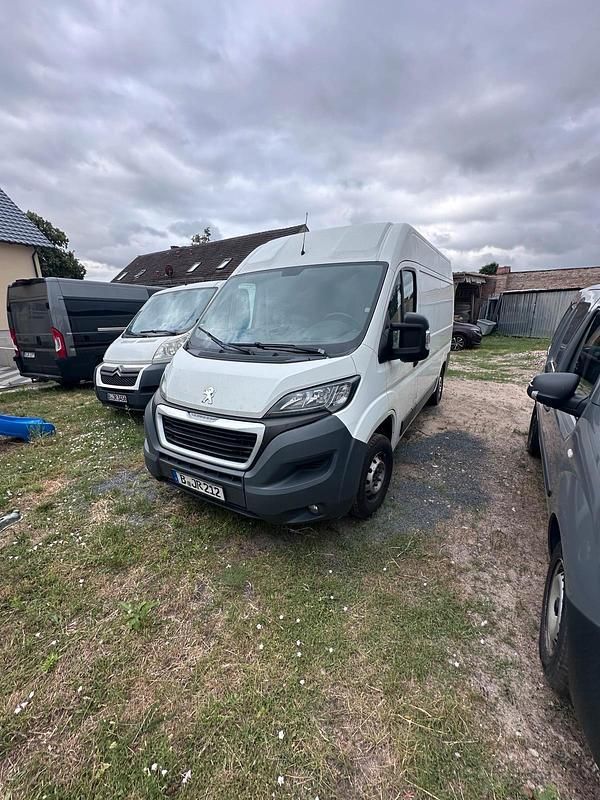 Weiß Gebraucht 2016 Peugeot Boxer Van | 8.499 € (Guter Preis) - Bild 1/4