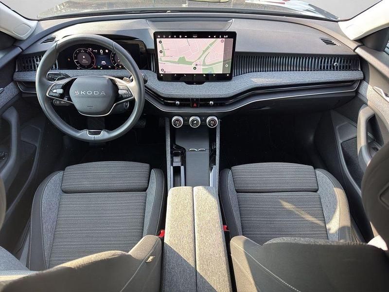 Gebraucht Skoda Superb Selection 150 PS (110 kW) 2025 Graphitegrau metallic Kombi