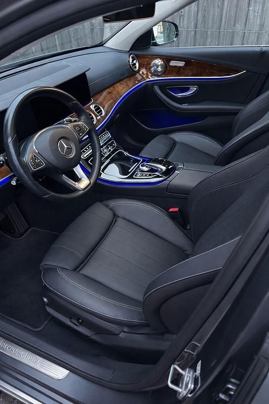 Gebraucht Mercedes E200 184 PS (135 kW) 2016 Grau Limousine