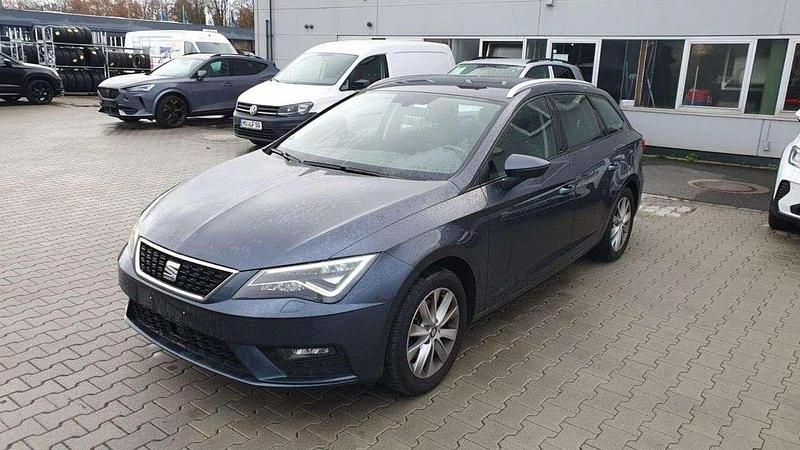 Grau Gebraucht 2020 Seat Leon ST Style Kombi | 10.990 € (Superpreis) - Bild 1/4