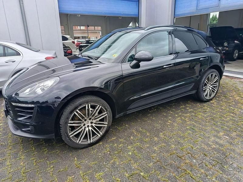 Schwarz Gebraucht 2015 Porsche Macan S SUV | 20.990 € - Bild 1/4