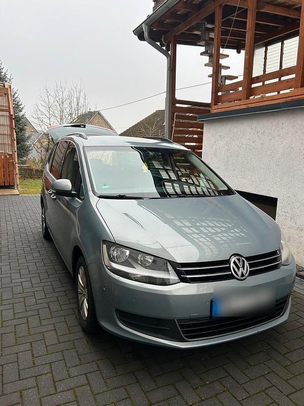 Gebraucht VW Sharan 140 PS (102 kW) 2010 Silber Van / Kleinbus