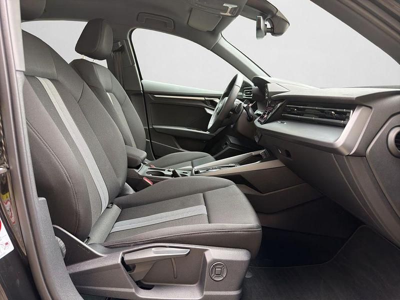 Gebraucht Audi A3 Advanced Plus 150 PS (110 kW) 2025 Mythosschwarz metallic Limousine