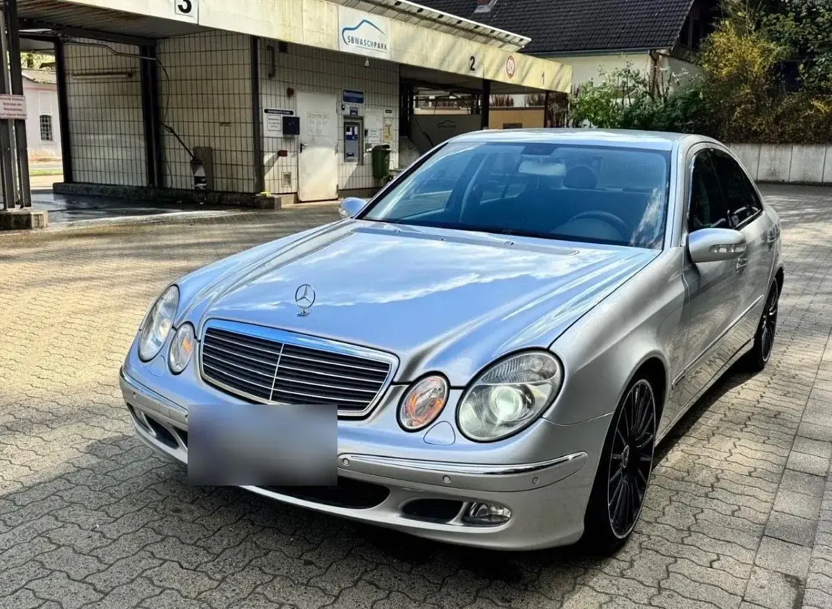 Gebraucht Mercedes E320 224 PS (164 kW) 2004 Silber Limousine