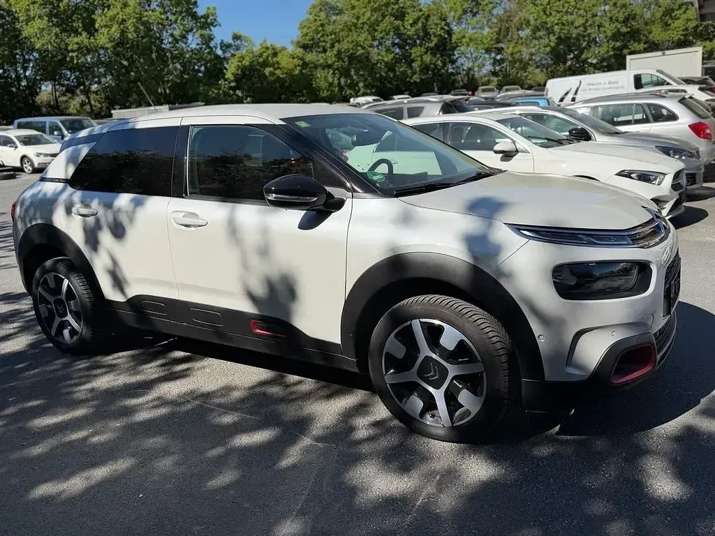 Gebraucht Citroën C4 Shine 110 PS (80 kW) 2018 Weiß SUV