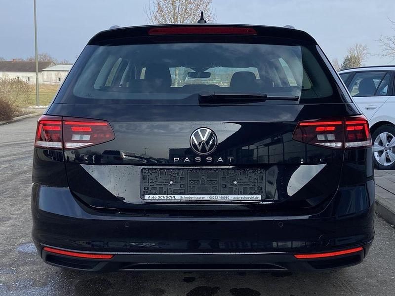 Używany VW Passat 150 KM (110 kW) 2022 Czarny Kombi