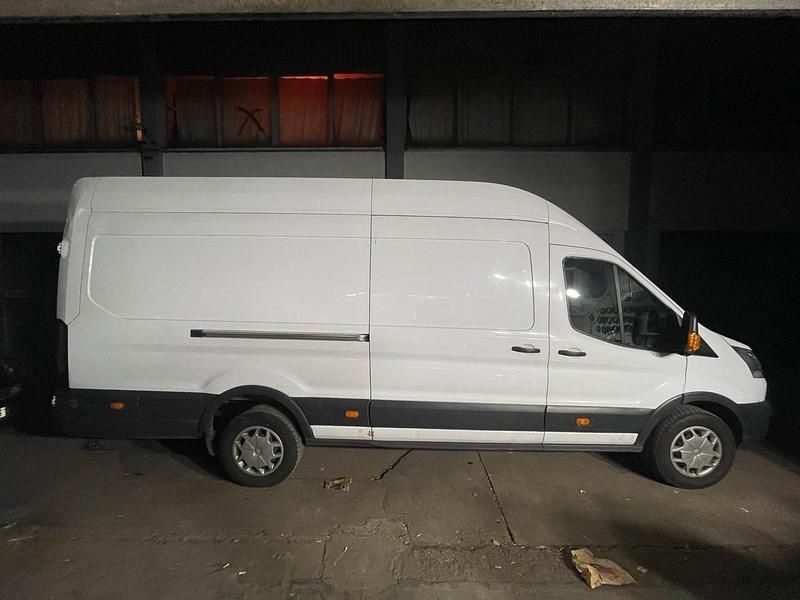 Gebraucht Ford Transit 131 PS (96 kW) 2019 Weiß Van / Kleinbus