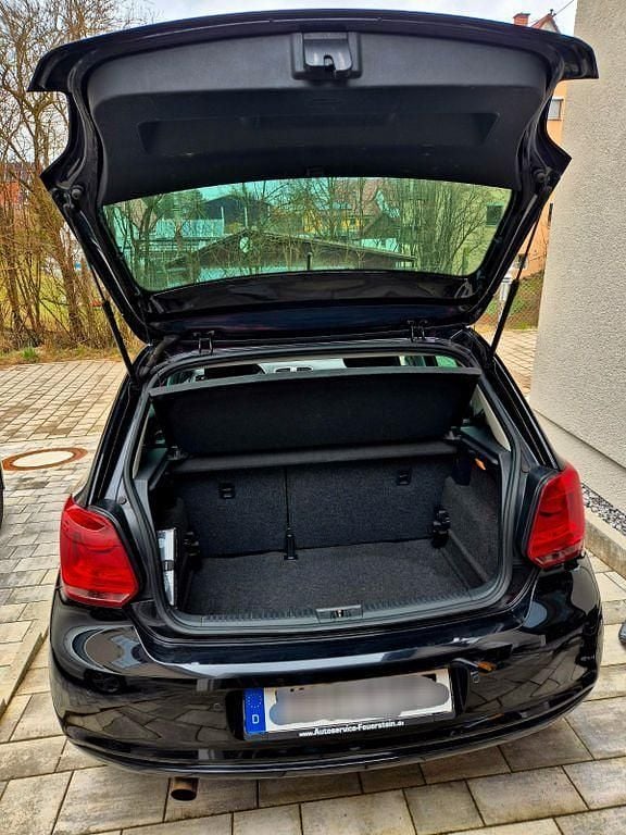Gebraucht VW Polo Life 90 PS (66 kW) 2013 Schwarz Kleinwagen
