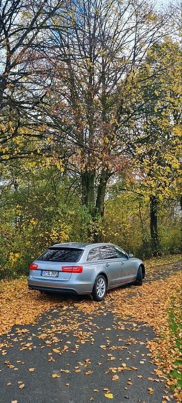 Grau Gebraucht 2012 Audi A6 Kombi | 8.900 € (Fairer Preis) - Bild 1/4