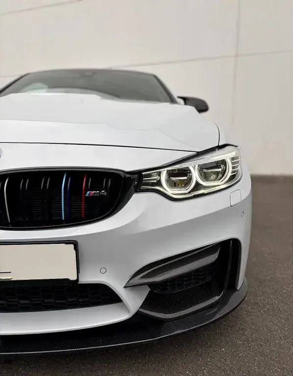 Używany BMW M4 Performance 431 KM (317 kW) 2016 Biały Coupe